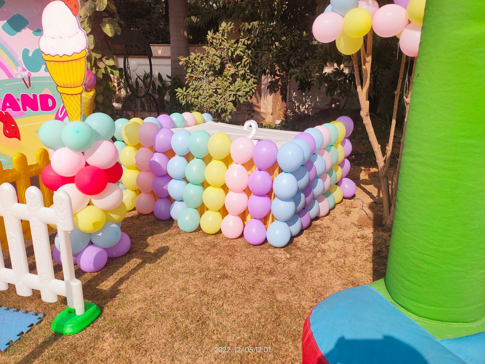  Cake table decorations for Candyland theme in gurugram 